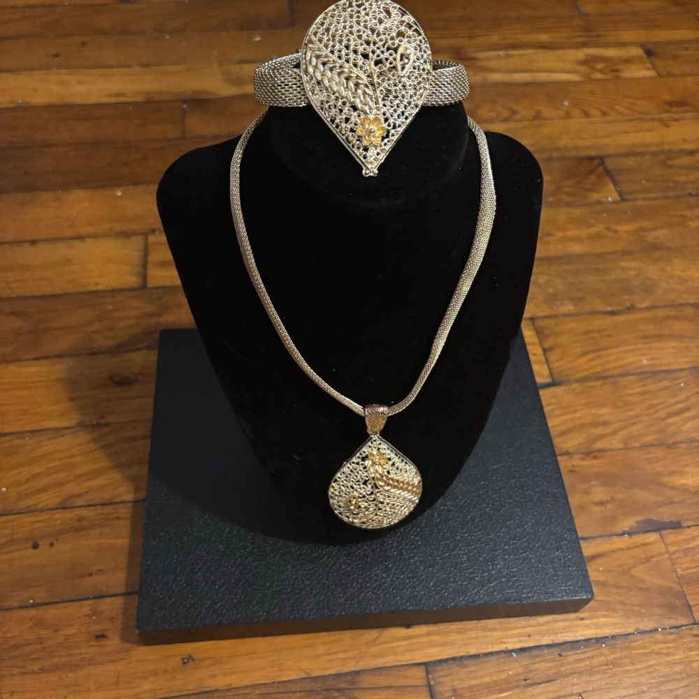 Elegant Gold African Snake Jewelry Set